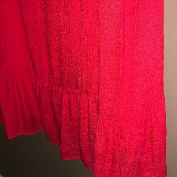 AGB Bold Red Sleeveless Midi Dress - Picture 3 of 6